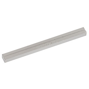 VHS250500 - Triple-V-Slot Fiber Holder Bottom Insert, Ø250 µm / Ø500 µm / Ø250 µm